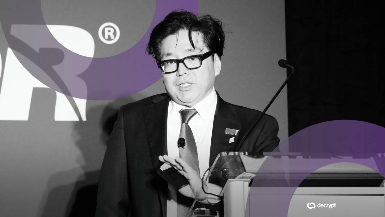 The US Treasury's freezing of $707 million in Bitcoin across 518 addresses reveals a deeper contradiction: Washington simultaneously restricts and recognizes crypto's threat to dollar dominance, while its own citizens accumulate more Bitcoi…