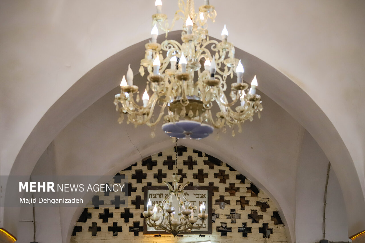 Iran Jewish community condemns Israeli attack on synagogue