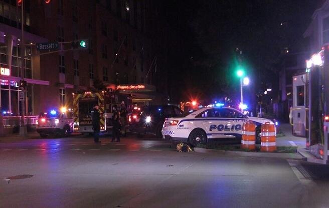 3 people stabbed, suspect fatally shot in New York