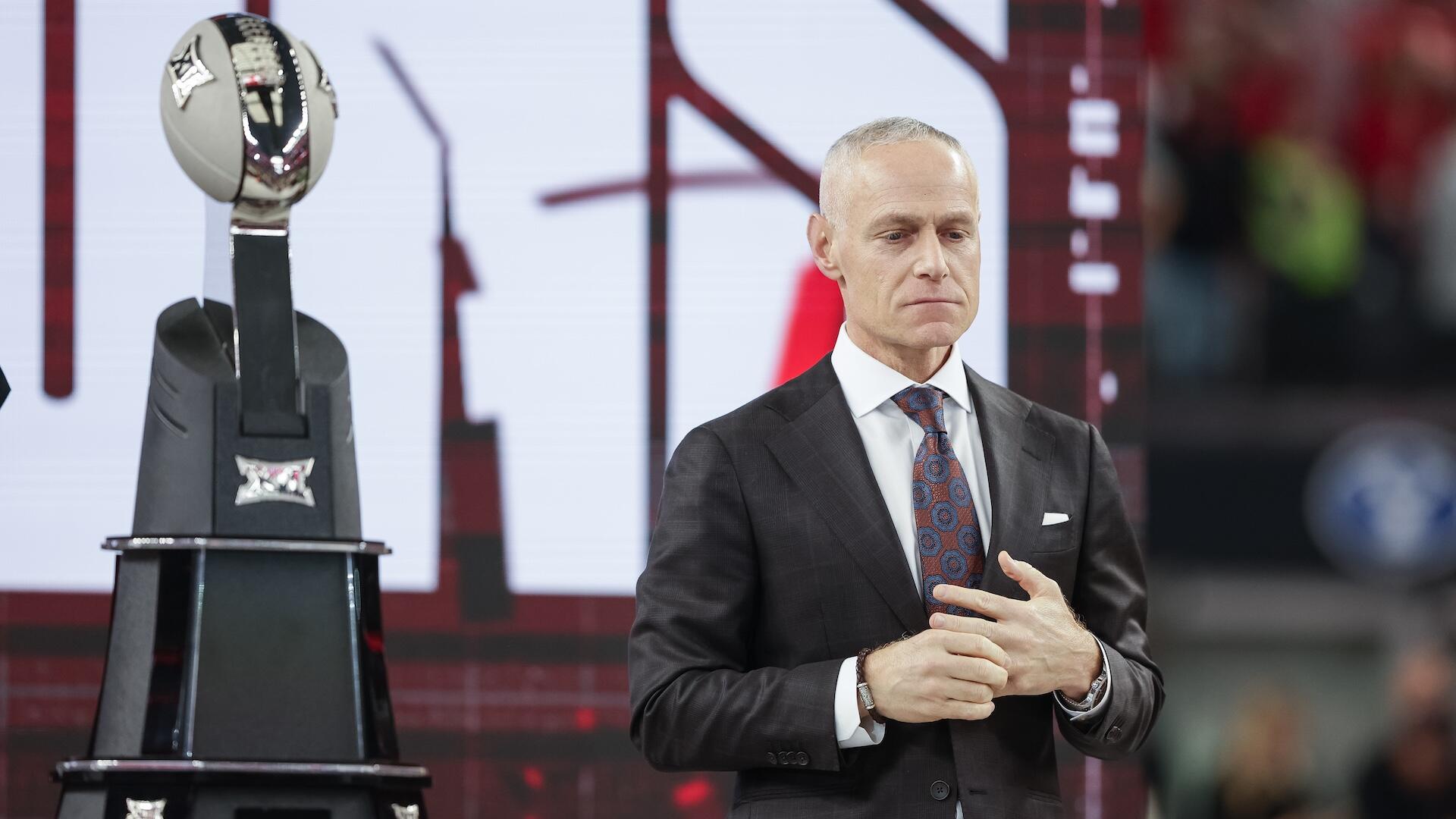 Mexican President Sheinbaum publicly addressed questions on April 25, 2026 regarding Chihuahua State Attorney General Carlos Moreno’s reversal of claims that U.S.