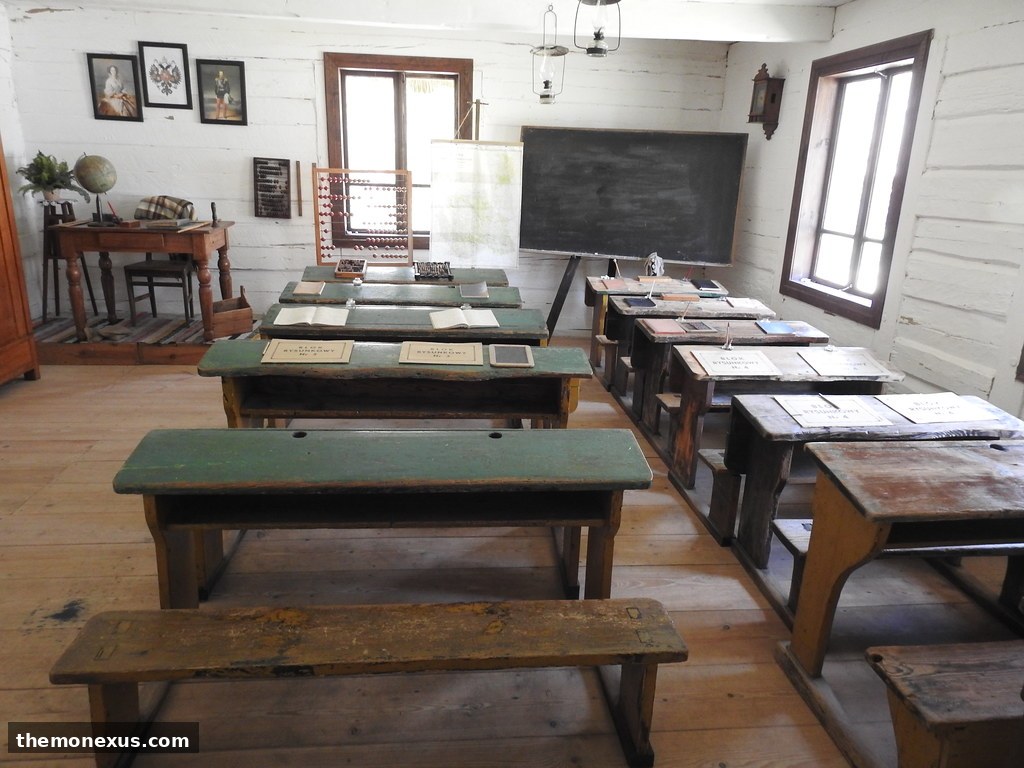 Common public schoolroom