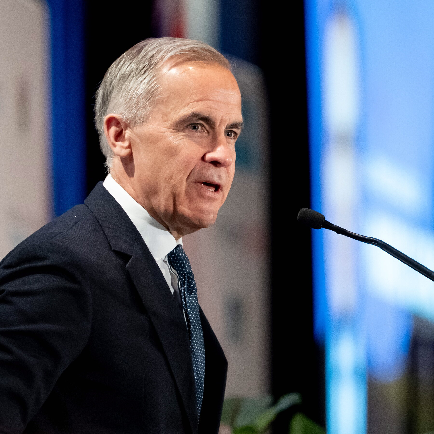Premier Danielle Smith has confirmed Alberta will hold a non-binding referendum in October on whether residents want to remain part of Canada — a symbolically charged move that nonetheless stops short of triggering any formal independence p…