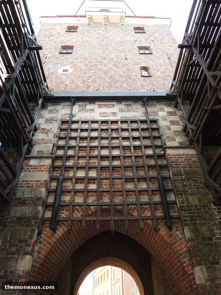 Brama Krakowska portcullis