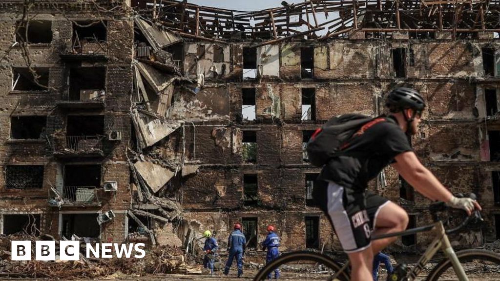 As meat disappears from Ukrainian plates and bread becomes the primary staple, a shifting food consumption pattern reveals the invisible toll of prolonged conflict on a population already strained by three years of war.