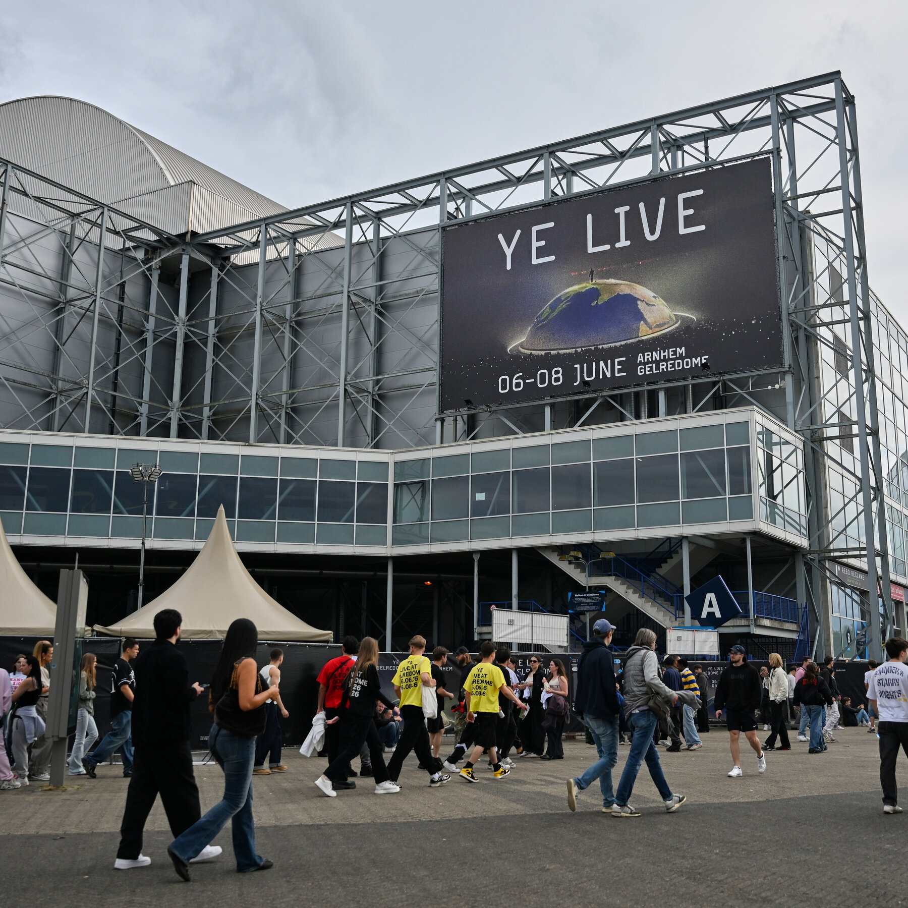 The rapper's surprise Istanbul performance over the Memorial Day weekend has reignited debate over what it means to set a live-music attendance record in an era of inflated claims and stadium-maximum capacity wars.